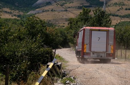 Përkundër vështirësive të shumta, zjarrfikësit e Gjakovës në krye të detyrës