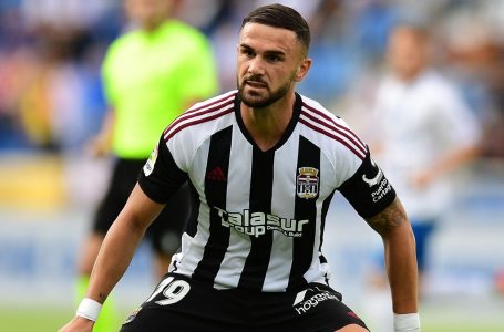 Armando Sadiku zyrtarizohet tek ekipi i ri