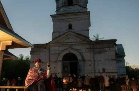 Ukraina do të ndalojë Kishën Ortodokse ukrainase të lidhur me Rusinë