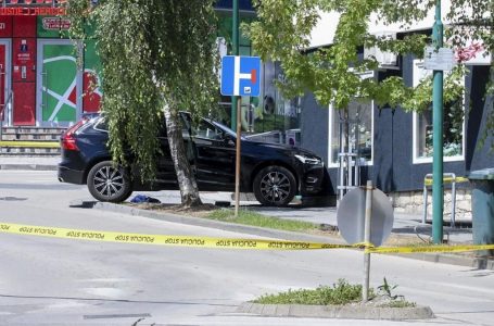 Tre të vdekur dhe një i plagosur nga të shtënat në një shkollë në Bosnjën perëndimore