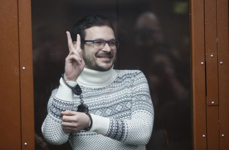 “Kjo luftë është një tragjedi”: Ilya Yashin flet pas lirimit nga burgu rus