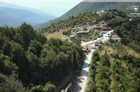 Kurti publikon pamje nga punimet e rugës Prizren-Tetovë: Po lidhim dy qytete historike
