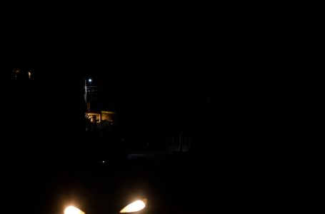 Mungesa e ndriçimit publik e trafiku i rënduar në rrugën “Martirët e Lirisë”, shqetësim i banorëve