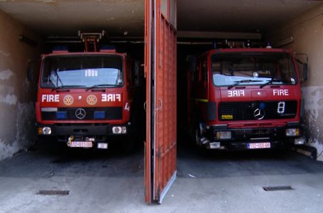 27 vatra të zjarreve në katër ditët e fundit në komunën e Gjakovës