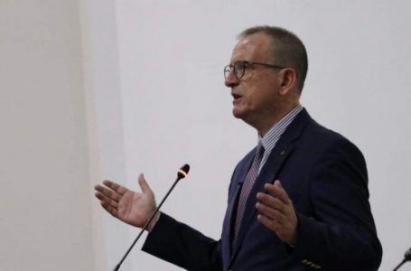Taravari paralajmëron kontroll ndaj 150 institucioneve shëndetësore
