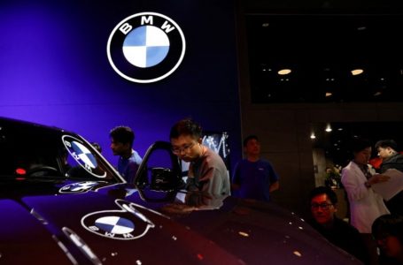 BMW: Mbi 1.3 milion automjete të tërhequra nga Kina