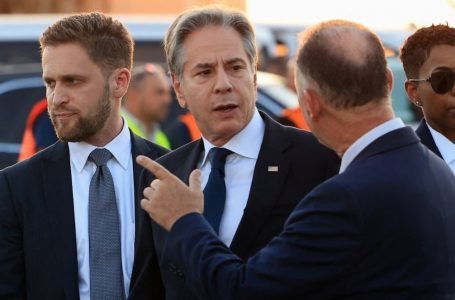 Bisedimet e armëpushimit mund të jenë ‘shansi i fundit’ për lirimin e pengjeve, thotë Blinken