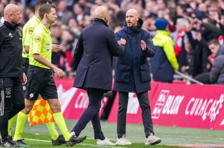 Ten Hag dhe Slot udhëheqin United dhe Liverpool në betejë