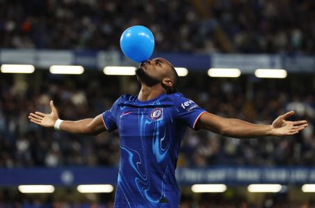 Christopher Nkunku shënon ndërsa blutë fitojnë në ndeshjen e parë të play off-it