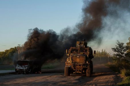 Rusia inspekton trupat që po përgatiten për të luftuar Ukrainën