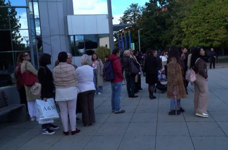 Pushimi i lehonisë në Kosovë po diskriminohet, Forumi Ekonomik i Grave mban protestë