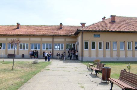 Përkundër numrit të ulët të nxënësve e investimeve të pakta, në shkollën “Shtjefën Kurti” vazhdon puna