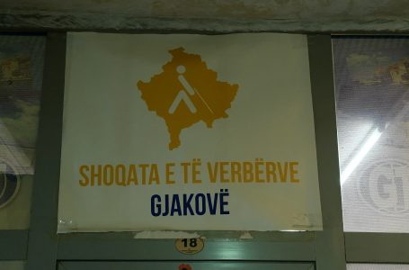 Shoqata e të Verbërve “Gjakova”, me donacione e aktivitete të shumta