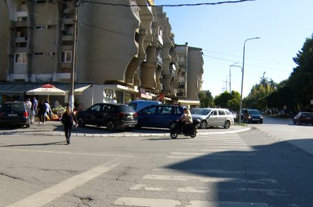 Trotuare “sa për sy e faqe”