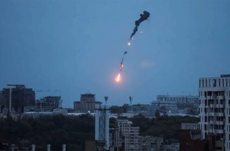 Ukraina shkatërron 10 dronë dhe 1 raketë të lëshuar nga Rusia