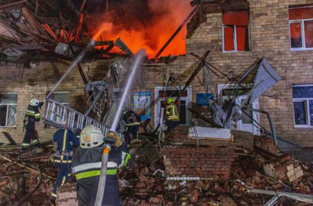 Rajoni rus urdhëron evakuimin pas sulmit ukrainas me dronë