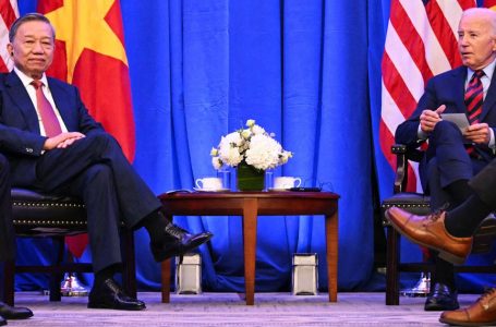 Biden takohet me liderin e Vietnamit për të kundërshtuar lidhjet e Hanoit me Kinën dhe Rusinë