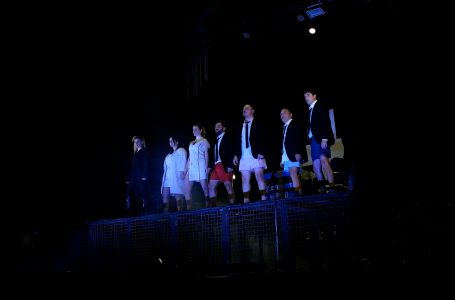 Kasta e aktorëve nga Ferizaji luajnë në natën e katërt të festivalit “Gjakovart”