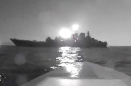 Sulm me dronë ujor në portin rus në Detin e Zi