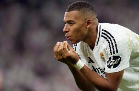 Mbappe i lumtur me golat te Reali