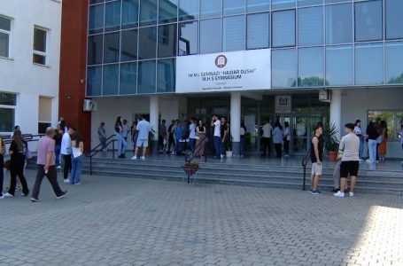 Mbahet afati i dytë i Provimit të Maturës