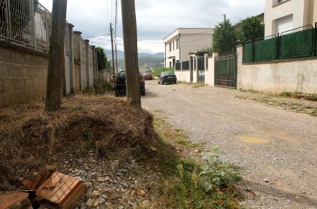 Rrugica e lënë pas dore që nga vitet e 80-ta, banorët kërkojnë zgjidhje