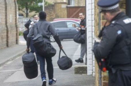 Britani, 37 të burgosur lirohen gabimisht