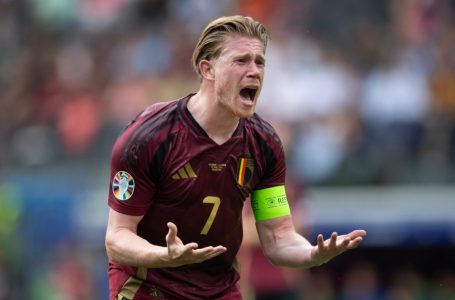 De Bruyne ‘shpërthen’ ndaj bashkëlojtarëve: Jemi shumë prapa në çdo aspekt