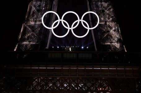 Plani për të mbajtur unazat olimpike në Kullën Eifel ndez kritika