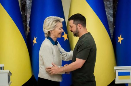 Ndërsa lufta në Ukrainë hyn në një periudhë kritike, BE-ja ecën përpara pa SHBA-në