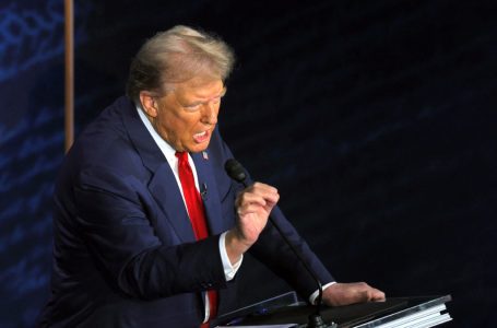 Trump sulmon FED, banka mbajti të pandryshuara normat e interesit