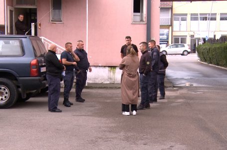 Si u prit rritja e pagave në sektorin publik?