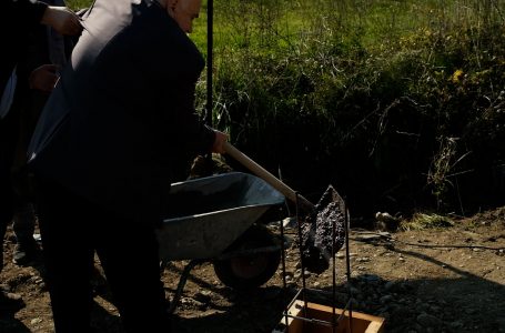 U vu gurthemeli i kishës protestante “Kisha Rilindja e Kosovës”