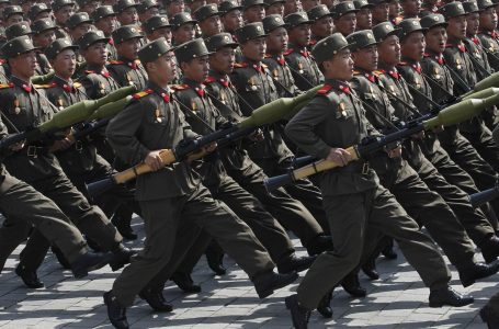 Kremlini hedh poshtë raportimet që ushtarët e Koresë së Veriut mbështesin Rusinë në Ukrainë