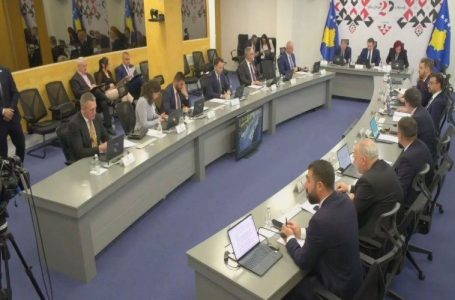 Kurti i njofton ministrat për Procesin e Berlinit e vizitën e Von der Leyen