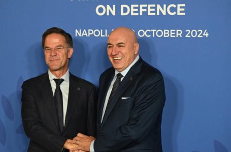 Mblidhet samiti i mbrojtjes i G7 ndërsa konfliktet janë ndezur