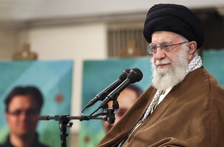 Platforma sociale X pezullon llogarinë e re në emër të liderit suprem të Iranit
