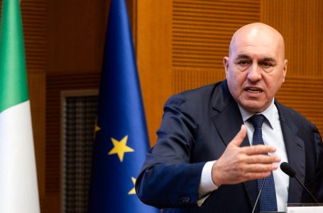 Ministri i Mbrojtjes së Italisë: Ballkani ka po aq potencial shpërthyes sa Lindja e Mesme