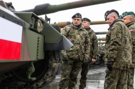 Presidenti polak përjashton dërgimin e armëve të reja në Ukrainë
