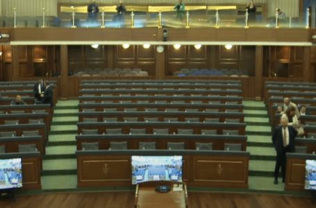 VV bojkoton seancën e thirrur nga opozita për ushqimin në FSK