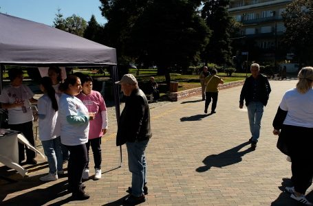 Mbahet aktivitet informues për parandalimin e kancerit të gjirit