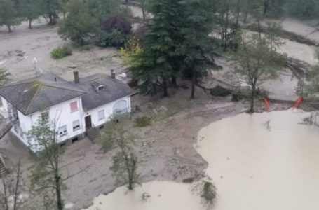 Italia në alarm të kuq nga përmbytjet, shënohet viktima e parë