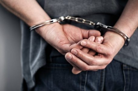 Tre të arrestuar për dhunë në familje në 24 orët e fundit