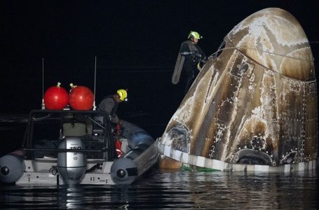 Astronauti i NASA-s u shtrua në spital pas kthimit nga stacioni hapësinor