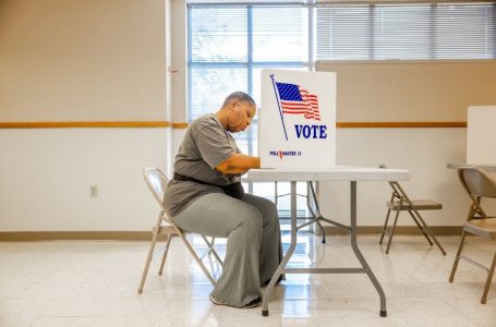 Inteligjenca amerikane paralajmëron se ekstremistët e frymëzuar nga teoritë e konspiracionit përbëjnë një kërcënim