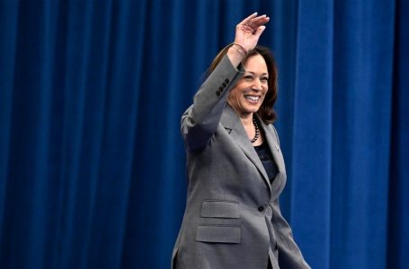 Kamala Harris bën thirrje për një “gjeneratë të re lidershipi” në fjalimin e Uashingtonit para 75 mijë mbështetësve