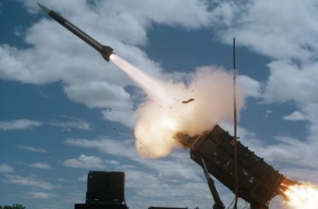 Kremlini thotë se Ukraina duhet të jetë nervoze nëse kërkon raketa amerikane Tomahawk