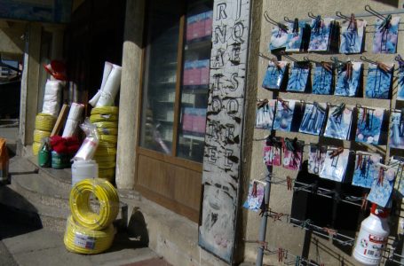 Barnatoret bujqësore, të furnizuara me të gjitha produktet e kërkuara nga konsumatorët
