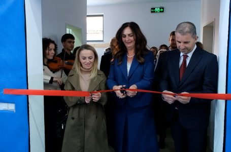 U përurua objekti i sallës së edukatës fizike në shkollën “Mazllum Këpuska”
