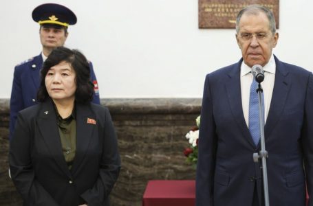 Koreja e Veriut thotë se do të qëndrojë në krah të Rusisë deri në ‘fitore’ në Ukrainë